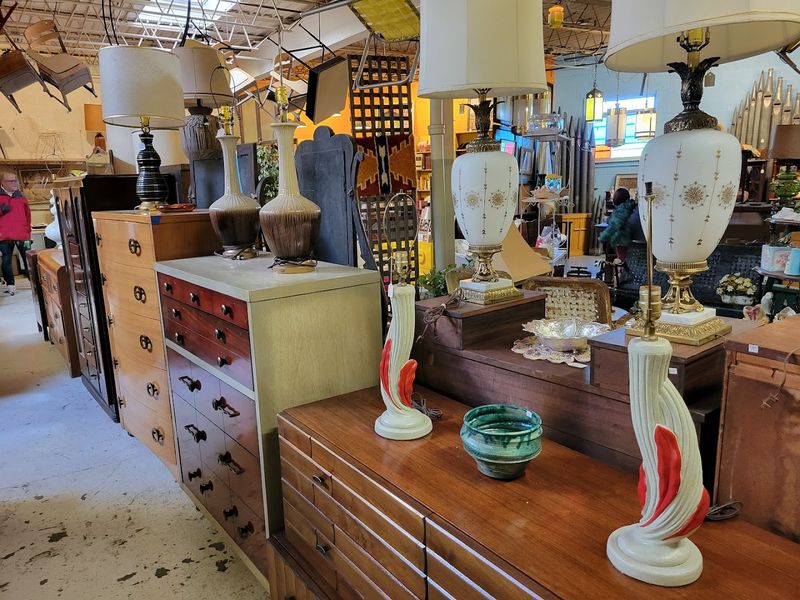 Mid-Century Modern Lamps and Furniture Worth Hunting For