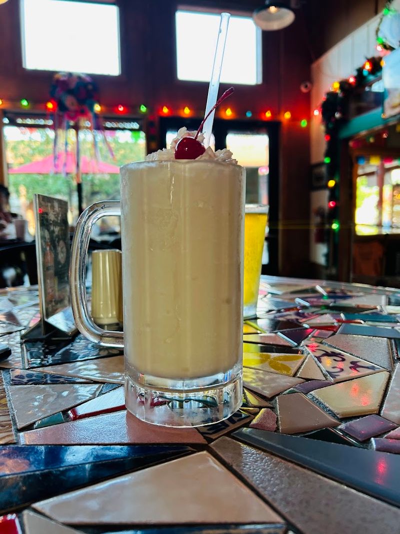 Milkshakes That Complete the Classic Diner Experience Milkshakes That Complete the Classic Diner Experience