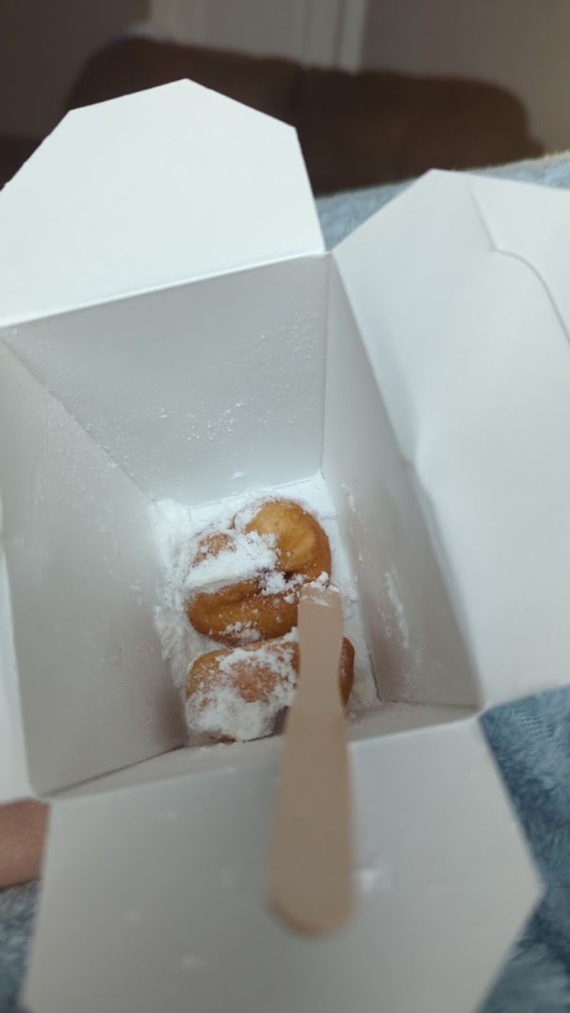 Mini Donuts Made Fresh to Order — A Must-Try