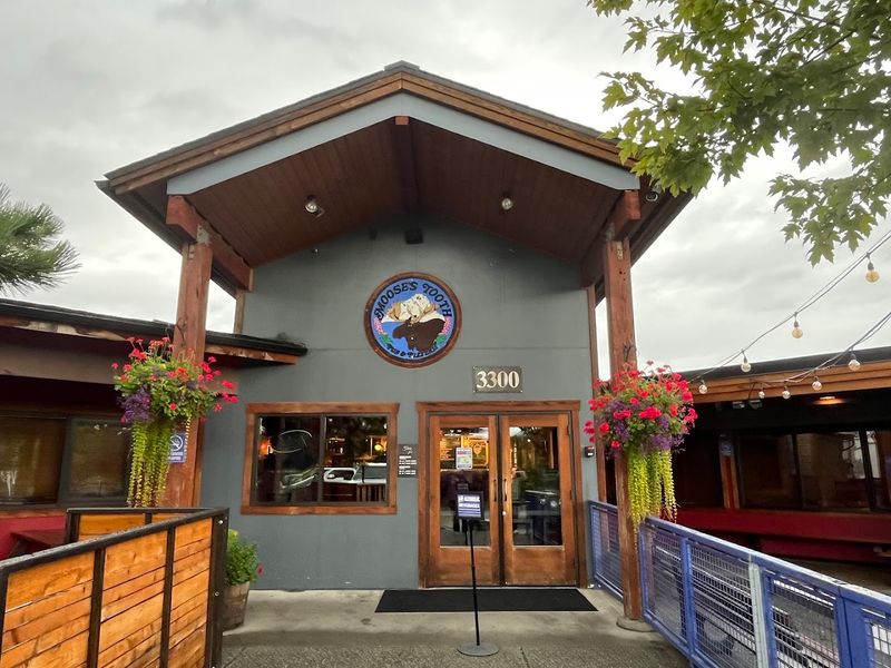 Moose's Tooth Pub & Pizzeria - Anchorage, Alaska