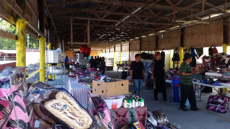More Than 400 Vendors Under One Roof More Than 400 Vendors Under One Roof