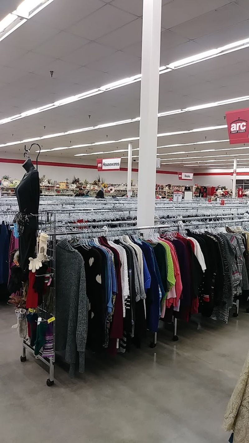 Navigating Prices Like a Smart Shopper Navigating Prices Like a Smart Shopper