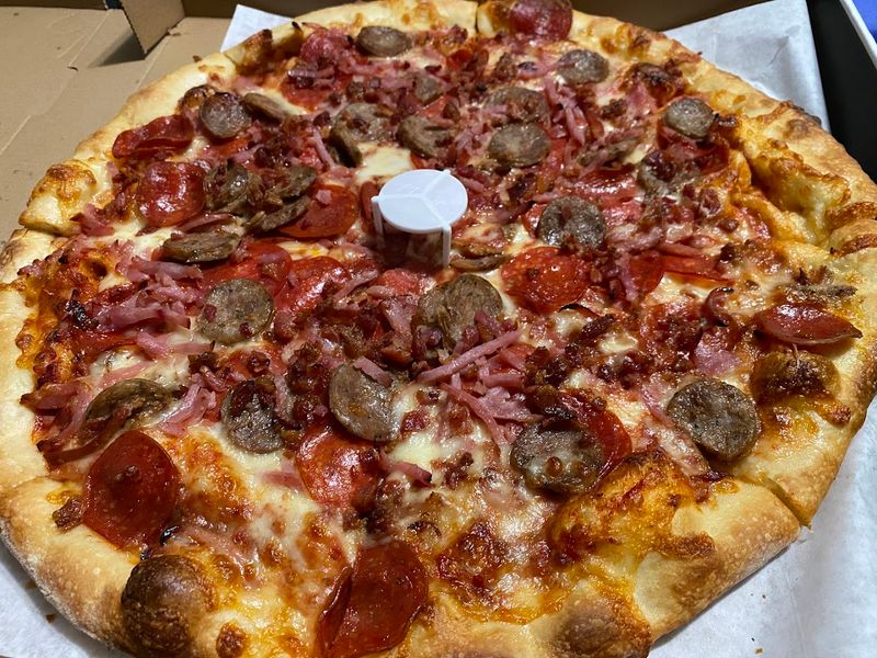New York Style Pizza With a Las Vegas Following