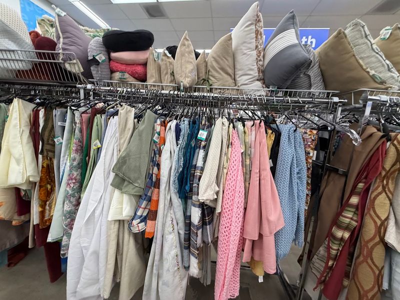 No Fitting Rooms: Here Is How to Handle It