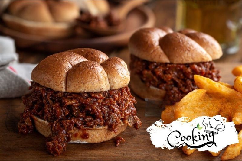 North Carolina - Pulled Pork BBQ Sandwich North Carolina - Pulled Pork BBQ Sandwich