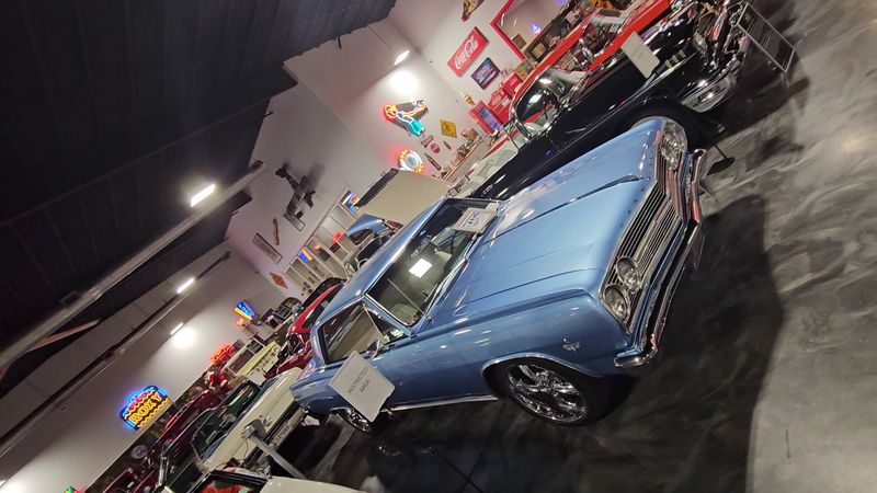 Nostalgic Memorabilia That Takes You Straight Back to Mid-Century America