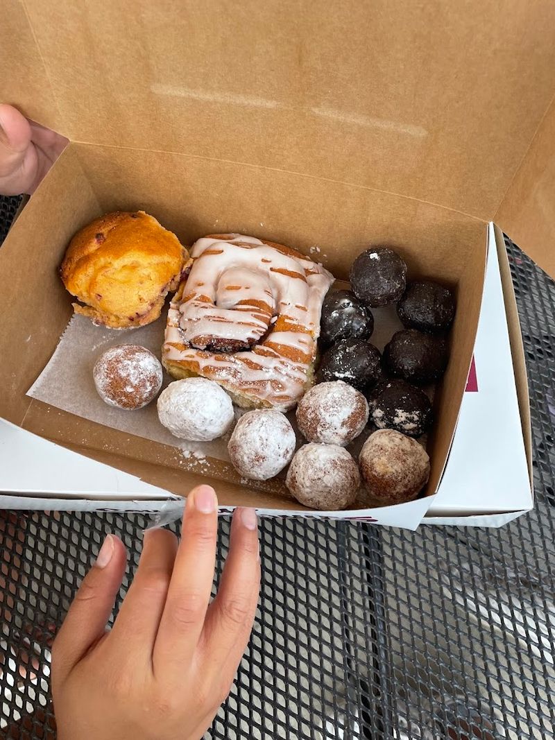 Nut-Free Bakery: A Safe Haven for Allergy Sufferers Nut-Free Bakery: A Safe Haven for Allergy Sufferers