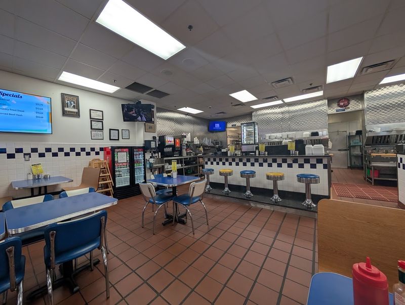 Old-School Diner Vibes That Feel Like Home