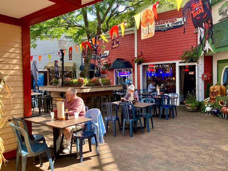 Outdoor Seating Perfect for Sunny Michigan Days
