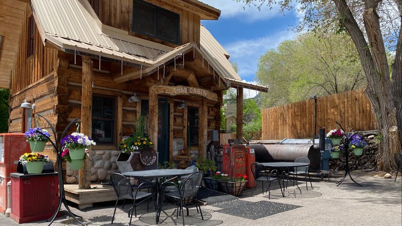 Outdoor Seating With a Vibe You Can Actually Feel