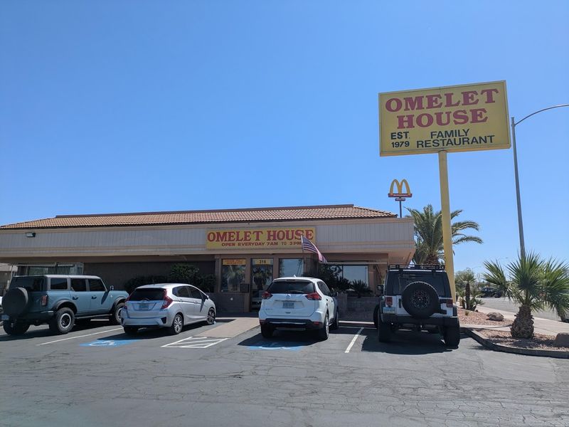 Over 45 Years of Feeding Henderson — A True Local Institution Over 45 Years of Feeding Henderson — A True Local Institution