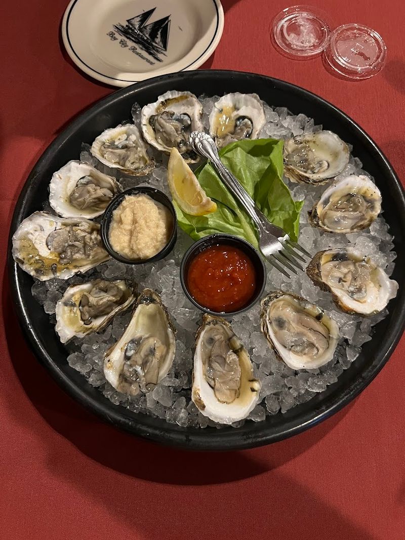 Oysters and Starters That Set the Right Tone Oysters and Starters That Set the Right Tone