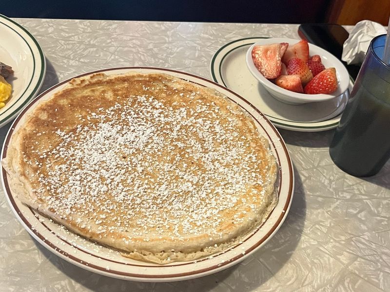 Pancakes the Size of a Frisbee