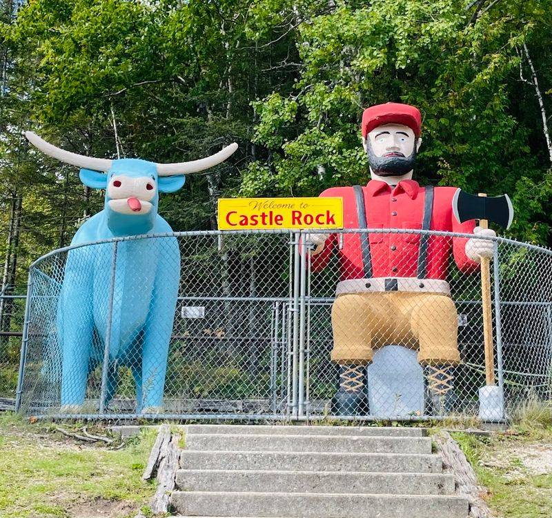 Paul Bunyan and Babe: The Kitschy Icons You Have to Photograph