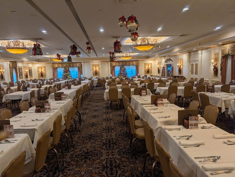 Perfect for Groups, Families, and Special Celebrations