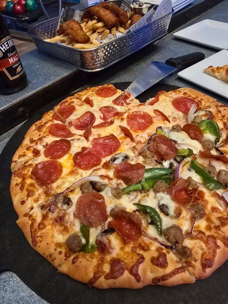 Pizza That Punches Way Above Its Weight Pizza That Punches Way Above Its Weight