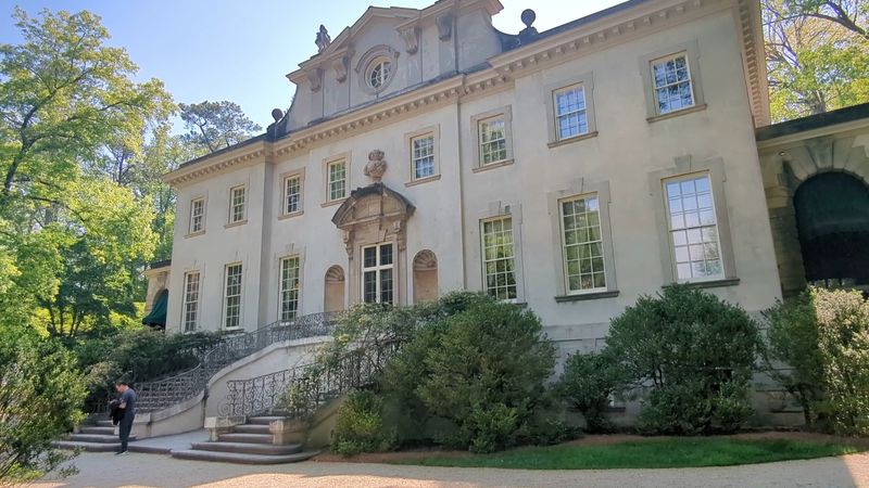 Planning Your Visit to the Swan House at Atlanta History Center Planning Your Visit to the Swan House at Atlanta History Center