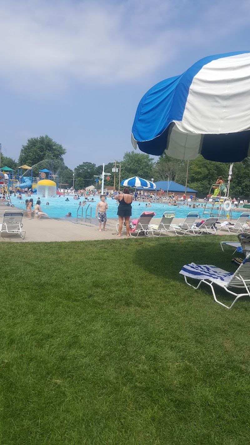 Plenty of Lounge Chairs and Shaded Spots
