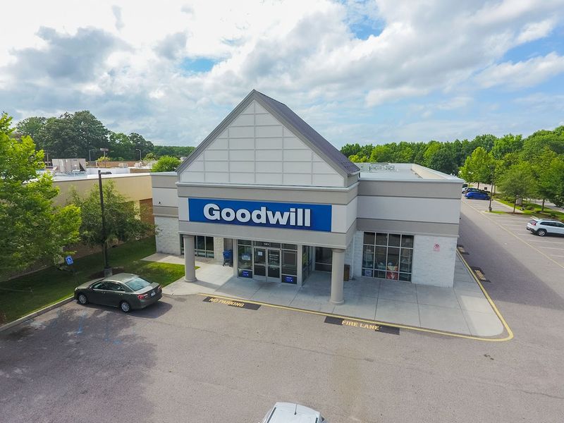 Plenty of Parking and a Location Worth Finding