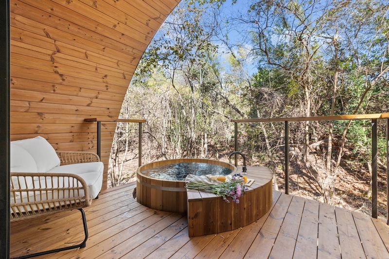 Private Hot Tubs That Make Every Evening Magical