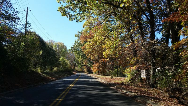 Quiet Country Roads Perfect for a Sunday Drive Quiet Country Roads Perfect for a Sunday Drive