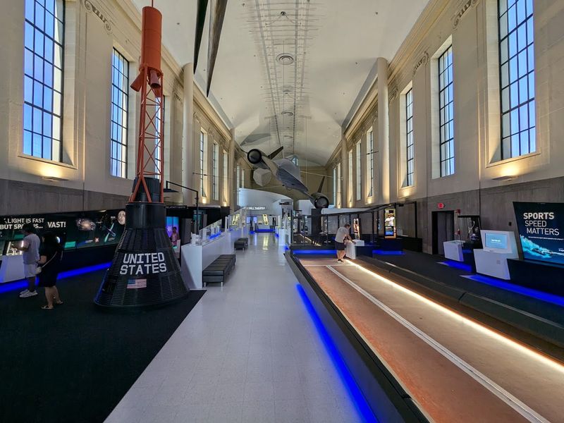 Racing Against Animals in the Speed Exhibit