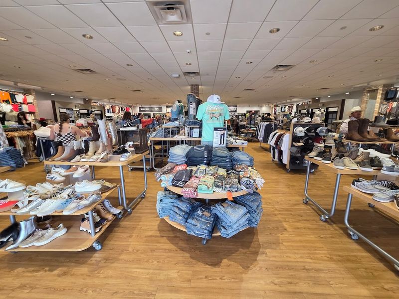 Racing Miami Store for Formula 1 Fans