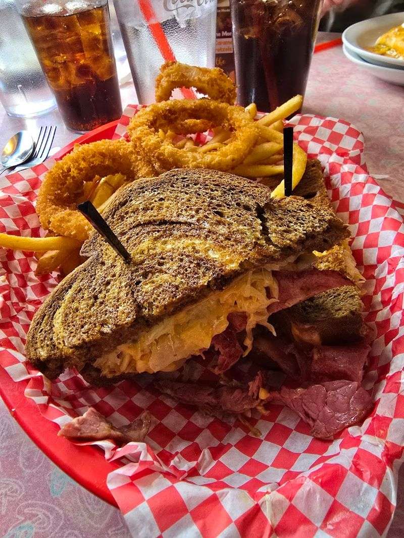 Reuben Sandwich That Earns Repeat Visits Reuben Sandwich That Earns Repeat Visits