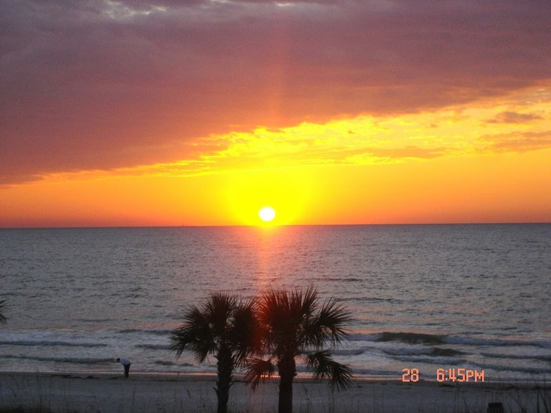 Rooftop Bar With Breathtaking Sunset Views Rooftop Bar With Breathtaking Sunset Views
