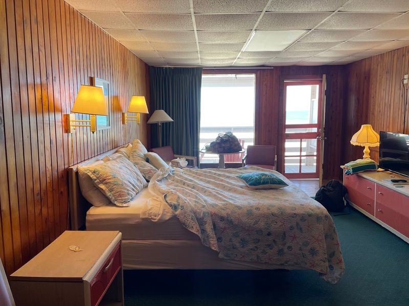 Room Options That Work for Solo Travelers, Couples, and Families