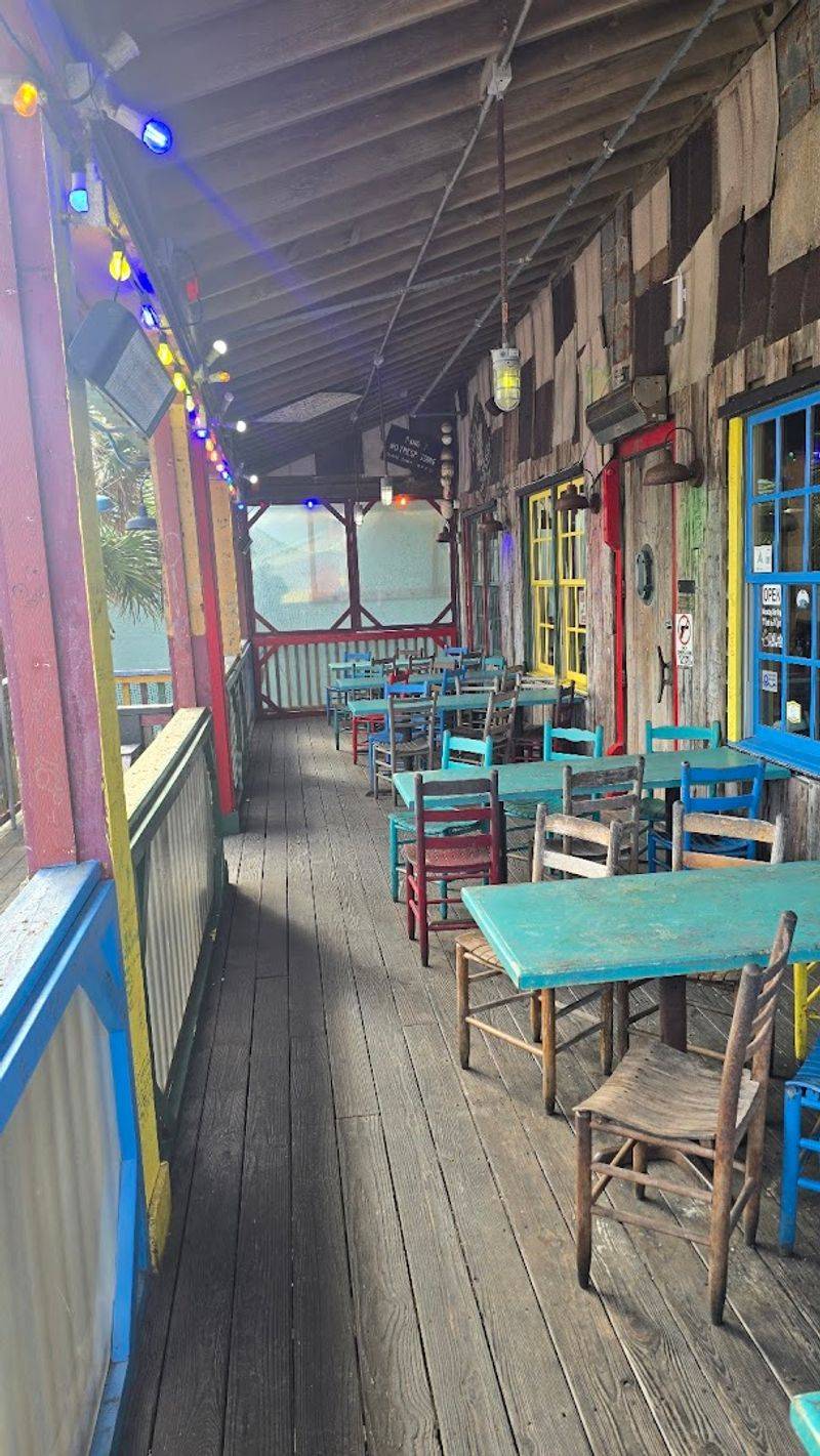 Rustic Maritime Atmosphere Worth Savoring Rustic Maritime Atmosphere Worth Savoring