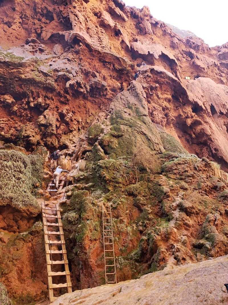 Safety Tips Every Hiker Must Know Before Attempting the Descent