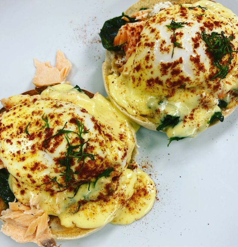 Salmon Benedict With Goat Cheese: A Gourmet Surprise