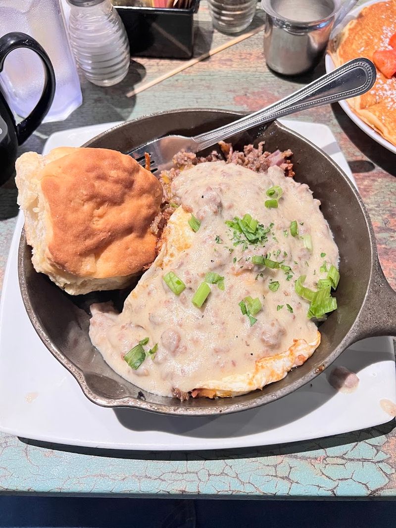 Sausage Gravy That Packs a Real Punch