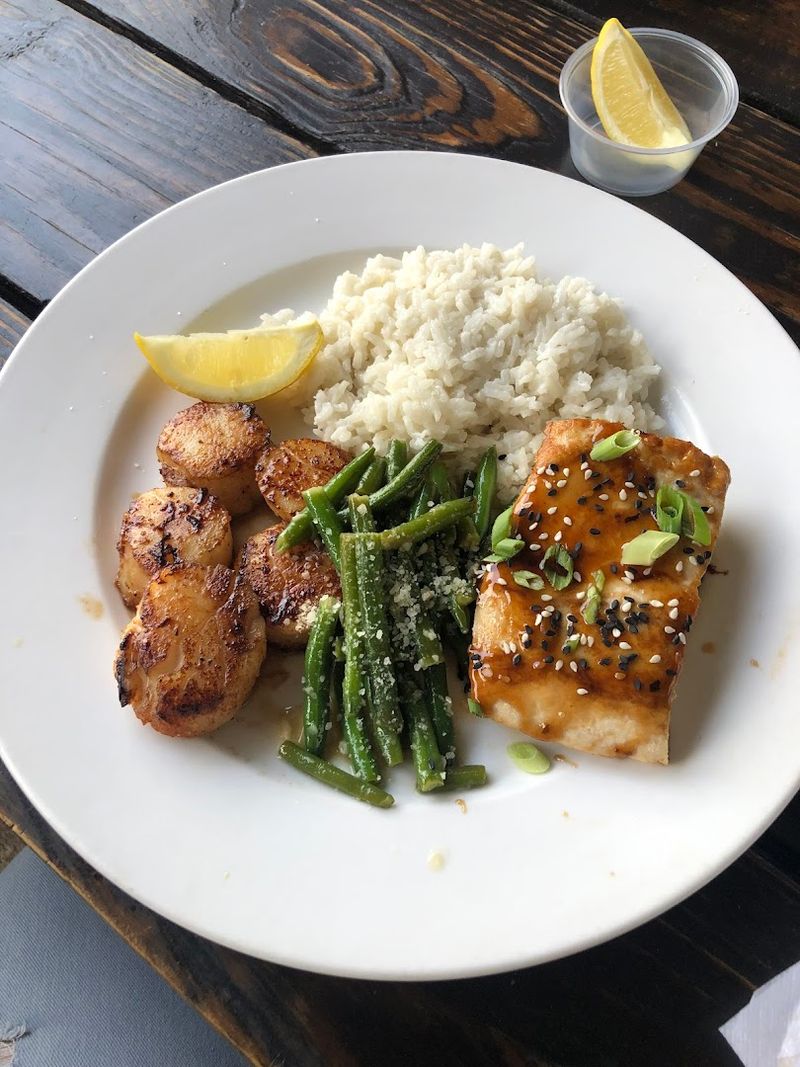 Scallops and Steak Combos Worth the Splurge Scallops and Steak Combos Worth the Splurge