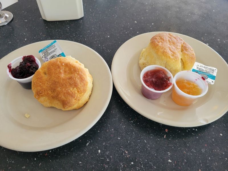 Scratch-Made Biscuits Worth a Detour Scratch-Made Biscuits Worth a Detour