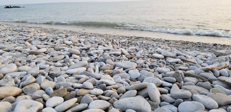 Sea Glass Hunting: A Treasure Hunt for All Ages Sea Glass Hunting: A Treasure Hunt for All Ages