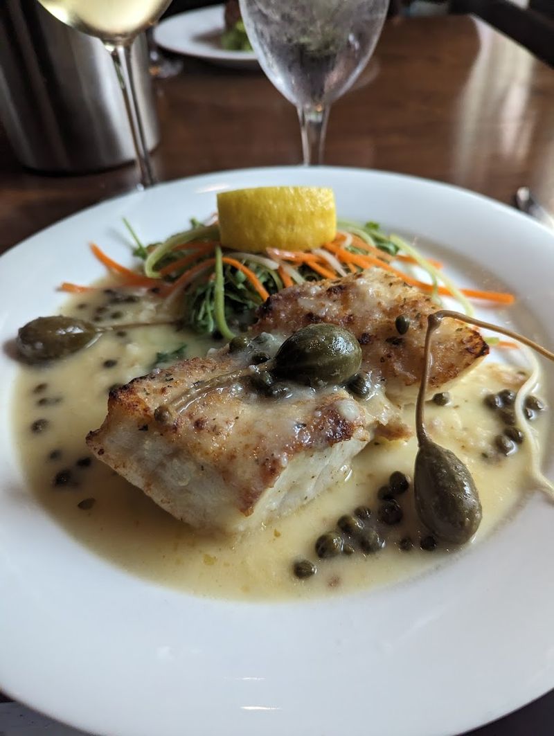 Seafood Options That Hold Their Own on a Steak Menu Seafood Options That Hold Their Own on a Steak Menu