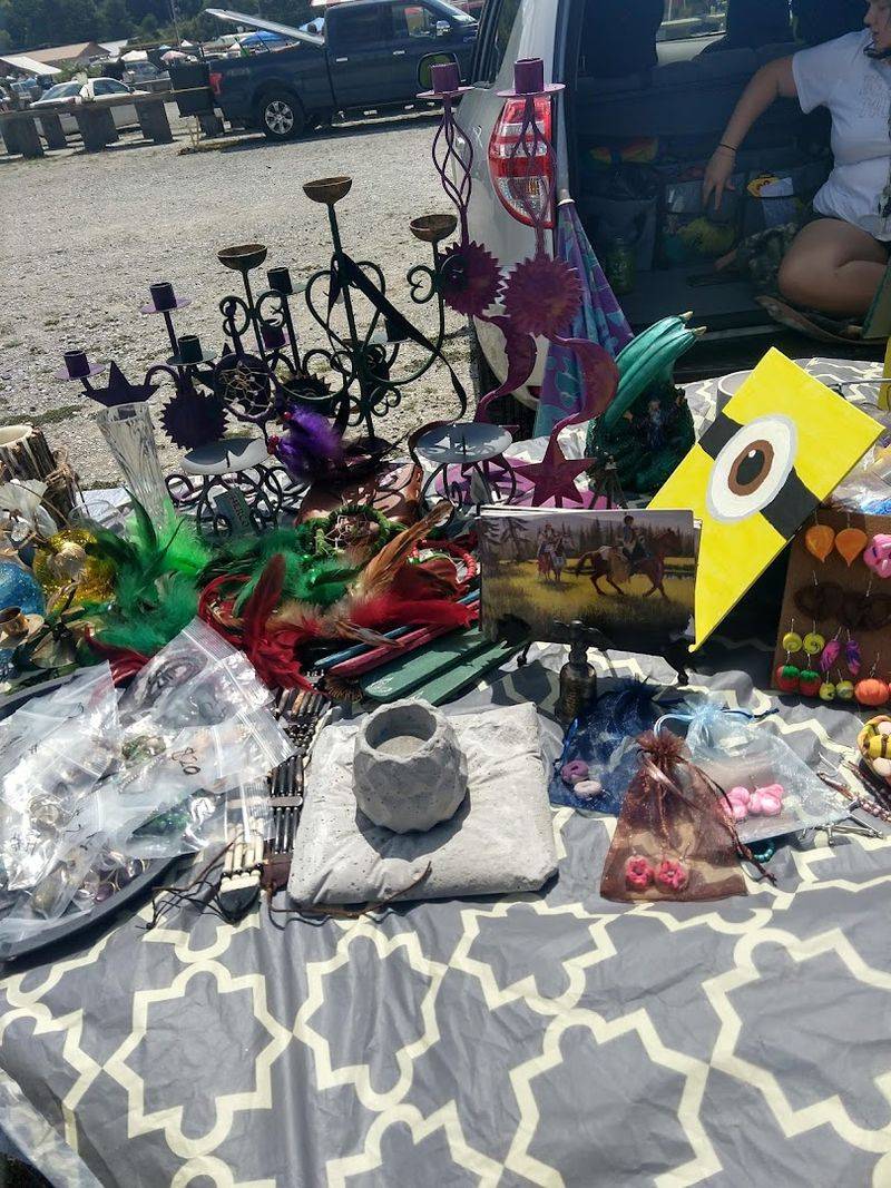 Sellers Welcome Too — Affordable Table Rentals Sellers Welcome Too — Affordable Table Rentals