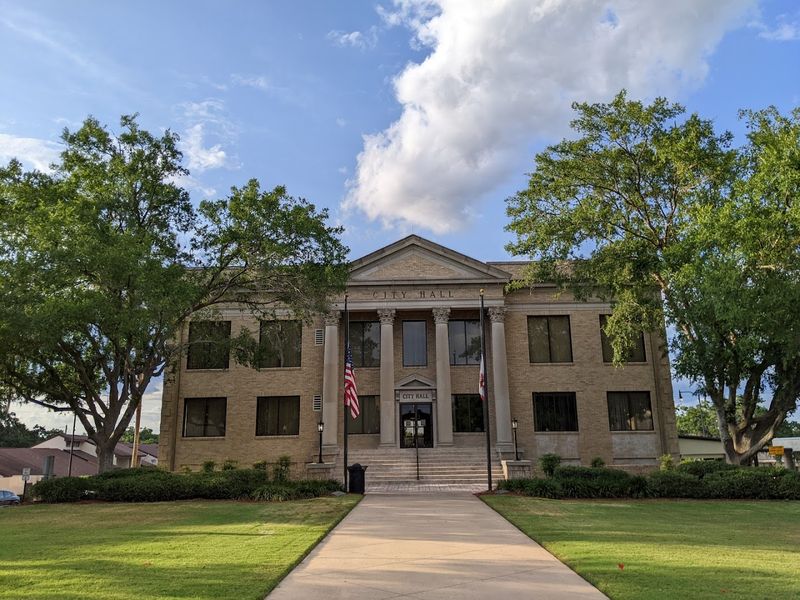 Senior Centers and Programs Designed for Retirees