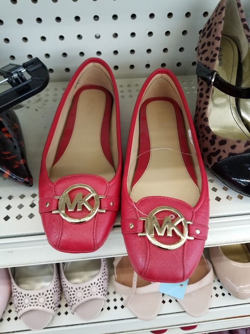 Shoes and Accessories That Complete the Look