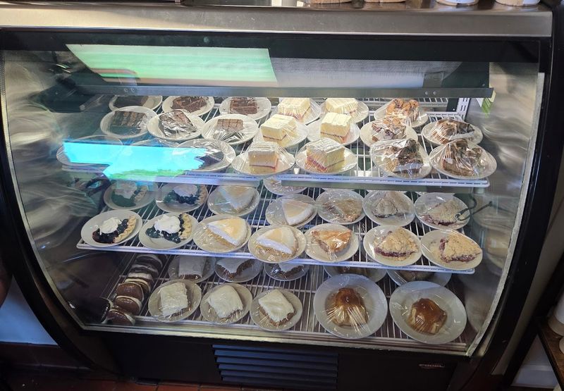 Shoofly Pie and Amish Desserts Worth Saving Room For