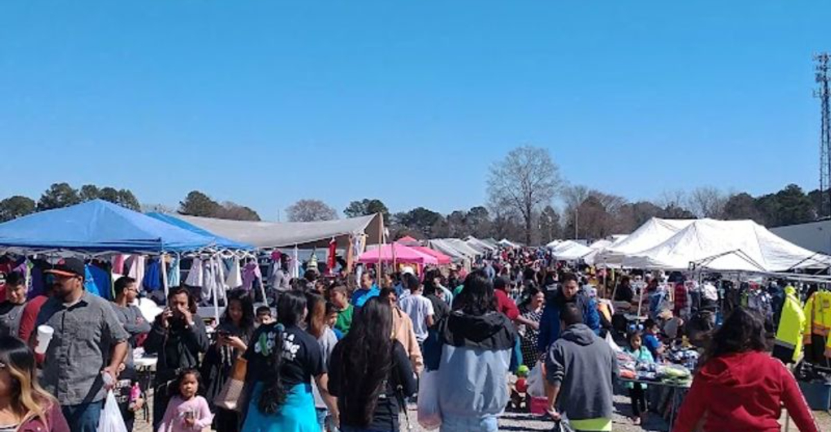 Shoppers Travel Across North Carolina To Score Great Deals At This Massive Flea Market