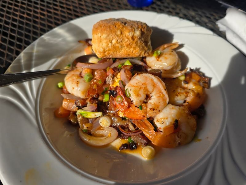 Shrimp and Grits Done the Southern Way Shrimp and Grits Done the Southern Way