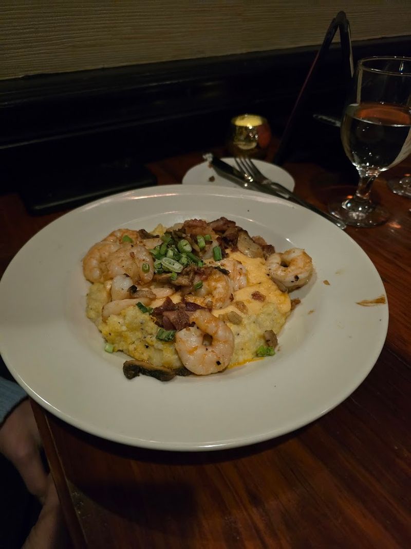 Shrimp and Grits That Hits Different Shrimp and Grits That Hits Different