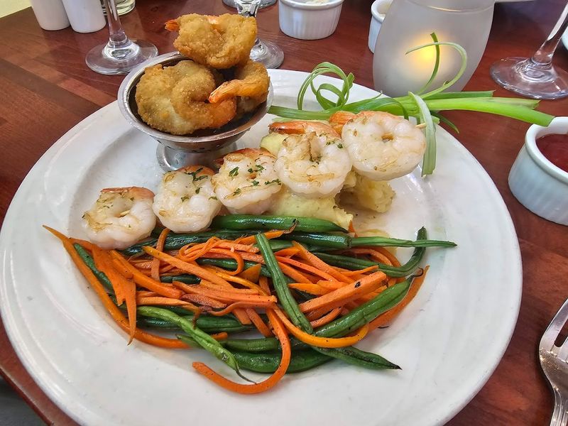 Shrimp and Grits That Make a Wonderful First Impression