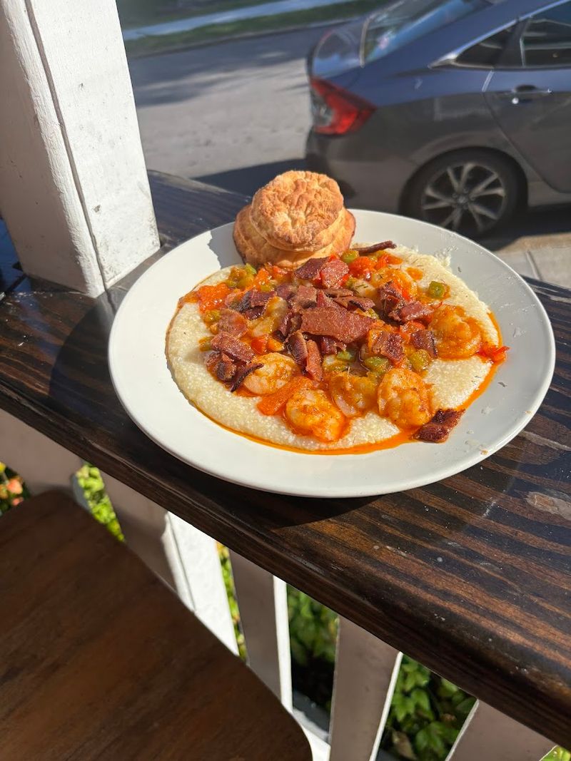 Shrimp and Grits Worth Writing Home About
