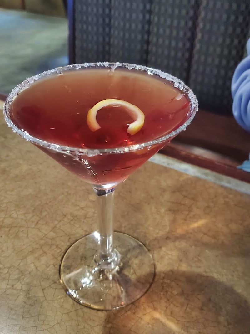 Signature Cocktails and Drinks That Elevate the Meal Signature Cocktails and Drinks That Elevate the Meal
