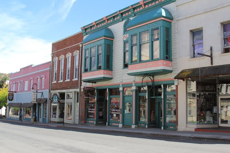 Small-Town Community That Actually Knows Your Name