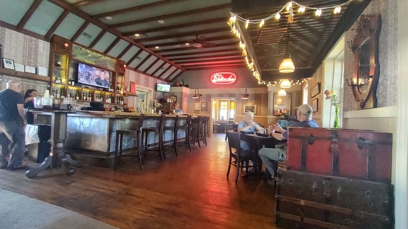 Specialty Cocktails That Match the Atmosphere